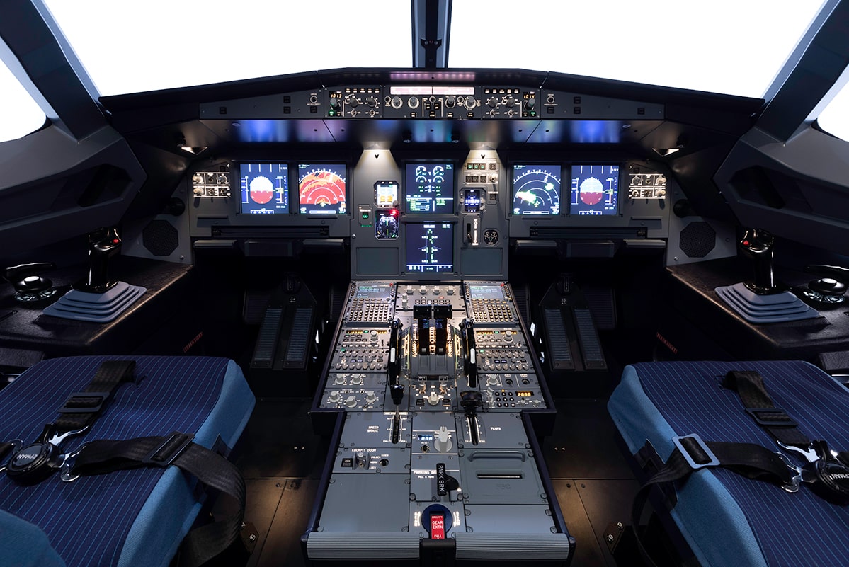 FSC A320 COCKPIT CLOSE CENTER WIDE-min